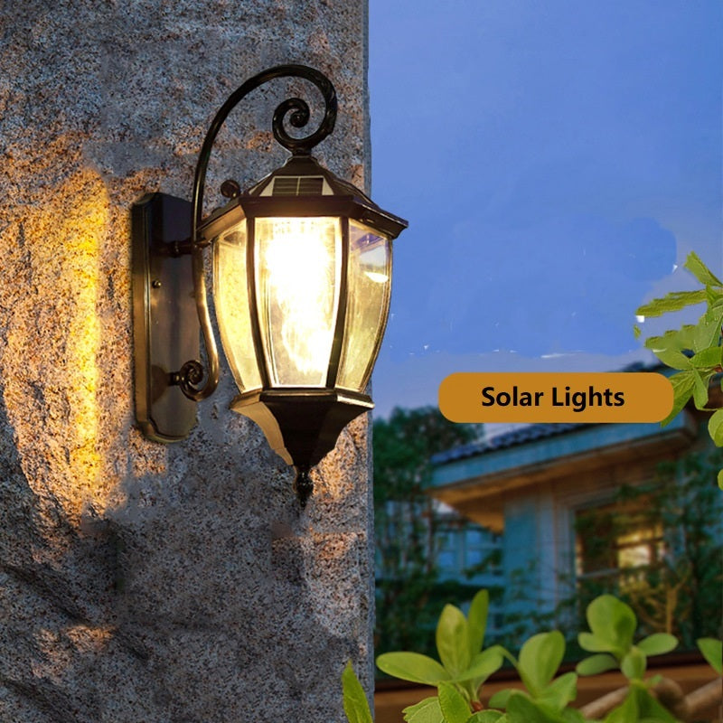 Black Outdoor Coach Estate Style Wall Mounted Outdoor LED Solar Lights with Remote Control